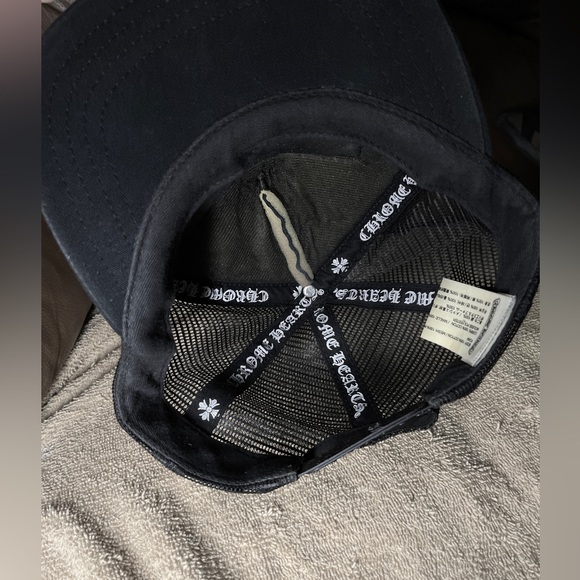 Chrome Hearts Los Angeles Trucker Hat - Picture 6 of 11